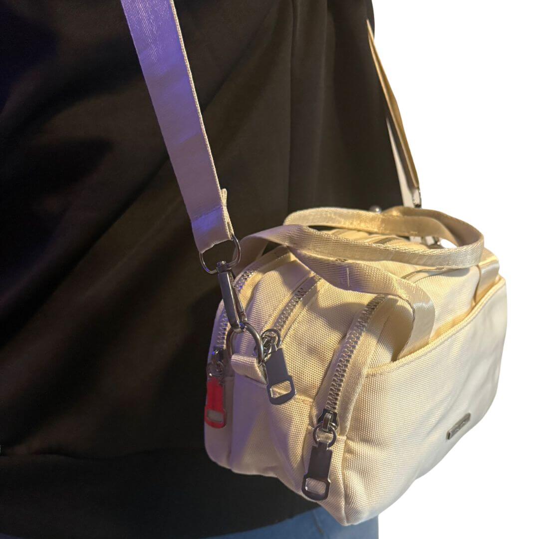 Bandolera Siena 👜– Elegancia práctica en tamaño compacto